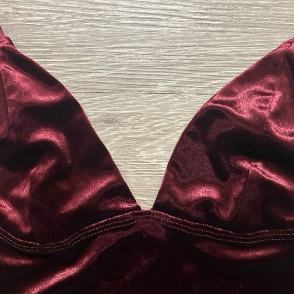 Garage Velvet V-Neck Tank Top - Picture 2 of 4